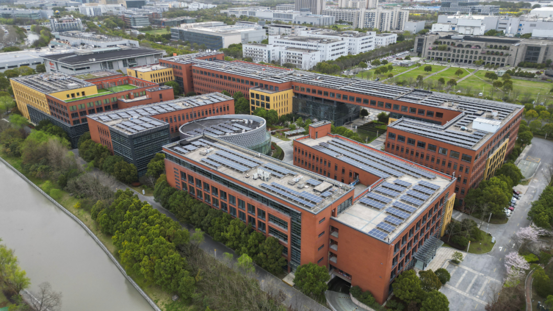 核电站“大脑”再升级！中广核数科发布新一代智能工控系统产品集